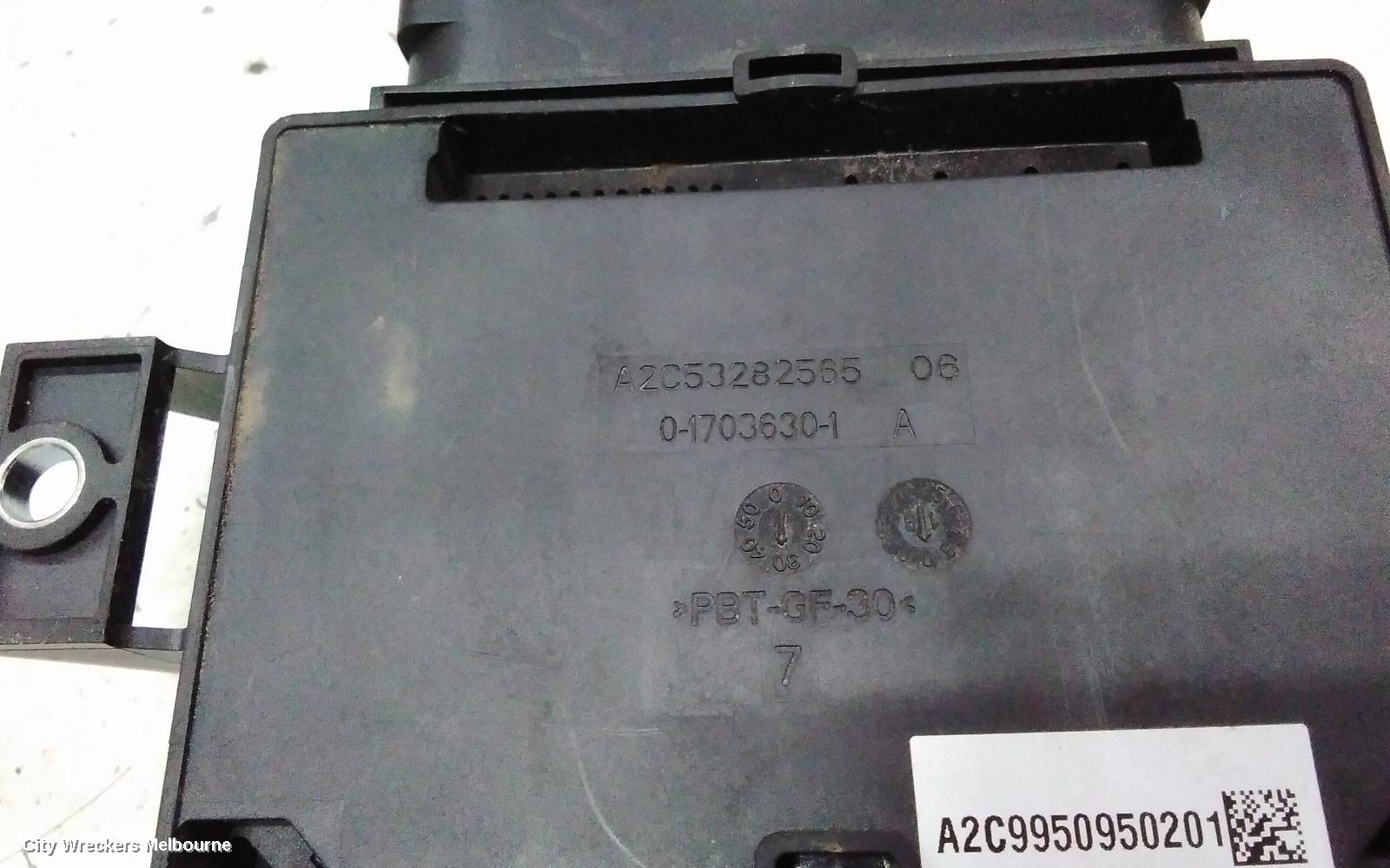 PORSCHE MACAN ECU, PARKING BRAKE MODULE, 95B, 06/2014 ONWARDS