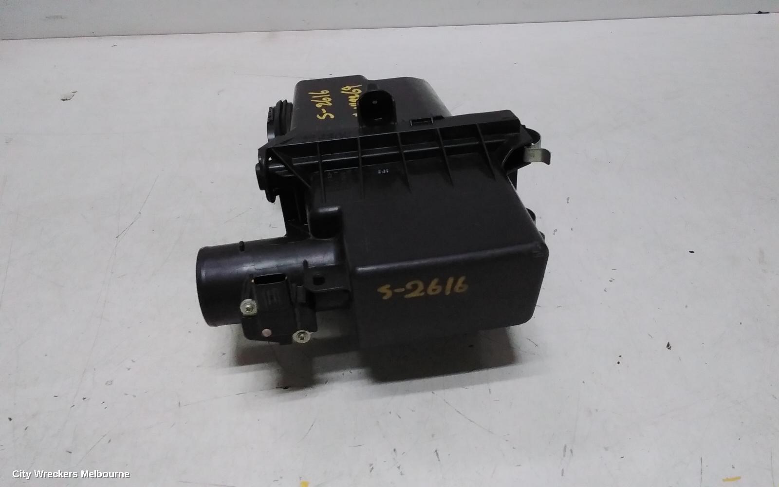TOYOTA C-HR AIR CLEANER/BOX, AIR CLEANER, ZYX10R, 1.8, PETROL, 12/2016 - 09/2023