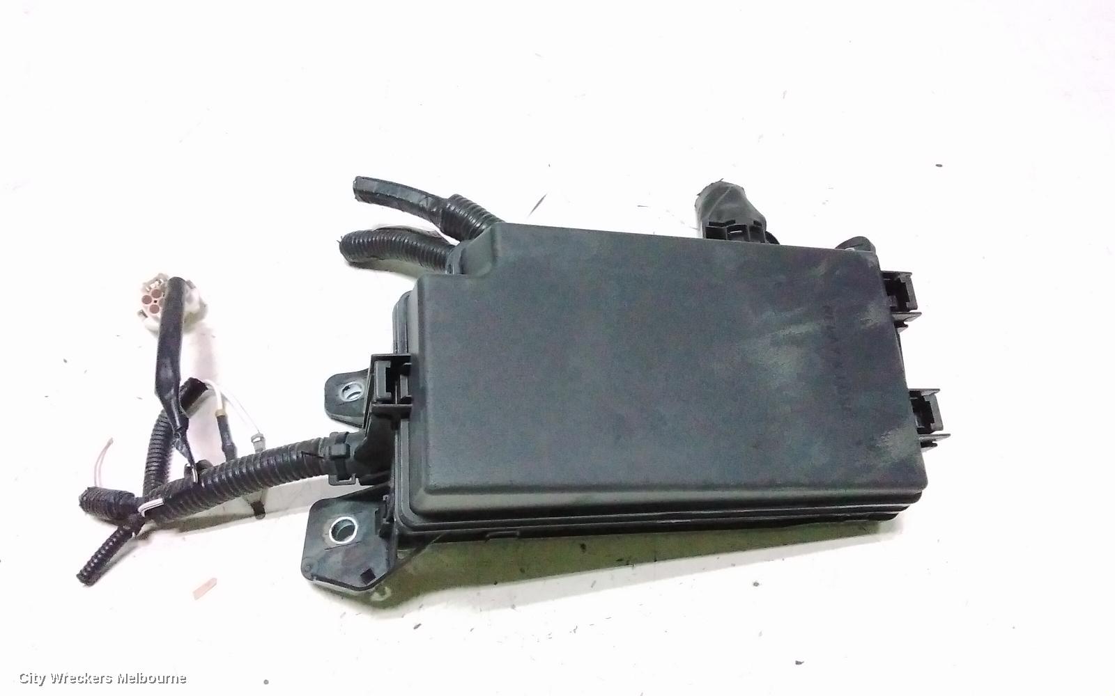 TOYOTA C-HR FUSE BOX, GEN 1, 12/2016 - 09/2023