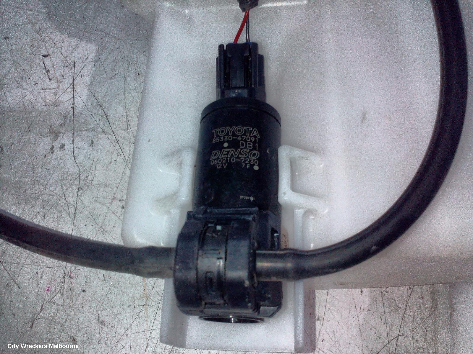 TOYOTA C-HR WASHER BOTTLE, GEN 1, 12/2016 - 09/2023