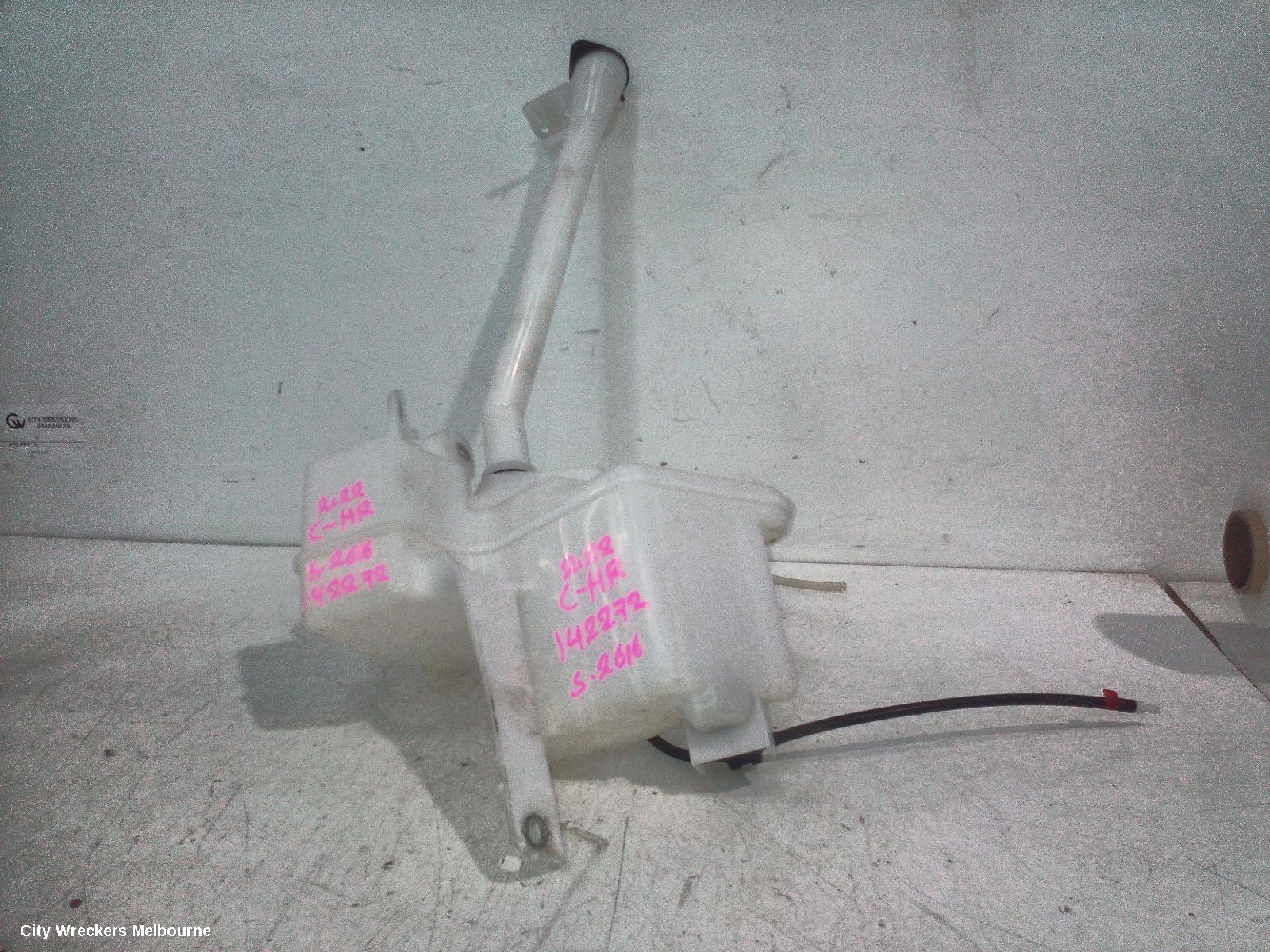 TOYOTA C-HR WASHER BOTTLE, GEN 1, 12/2016 - 09/2023