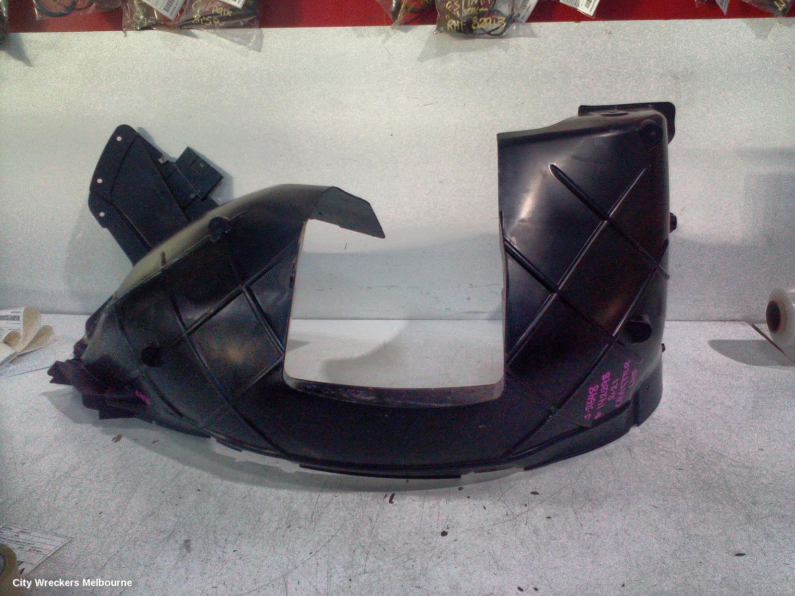 VOLKSWAGEN CRAFTER LEFT GUARD LINER, SY1, 08/2017 ONWARDS