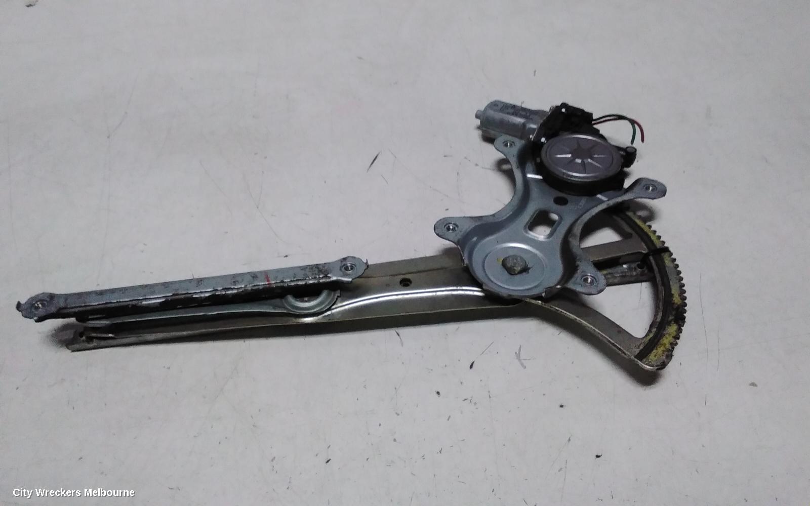 MITSUBISHI TRITON LEFT FRONT WINDOW REG/MOTOR, ML-MN, POWER, 07/2006 - 04/2015