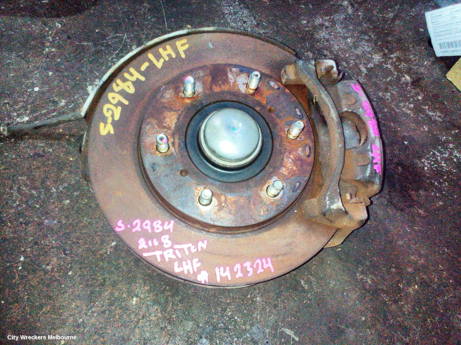 MITSUBISHI TRITON LEFT FRONT HUB ASSEMBLY, ML-MN, 2WD, NON ABS TYPE, 07/2006 - 03/2015
