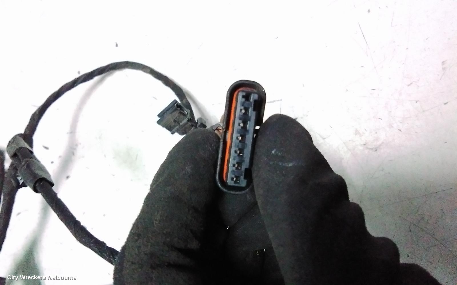 VOLKSWAGEN CRAFTER, SY1, 08/2017 ONWARDS, REAR BAR SENSORS: 142355