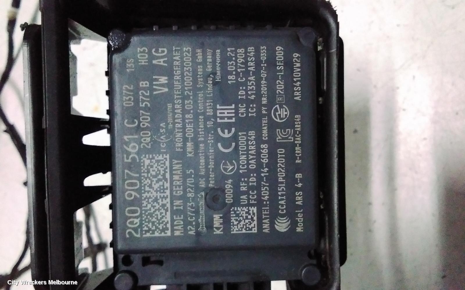 VOLKSWAGEN CRAFTER REVERSE CAMERA, SY1, FRONT RADAR SENSOR (GRILLE MOUNTED), 07/2019 - 10/2021