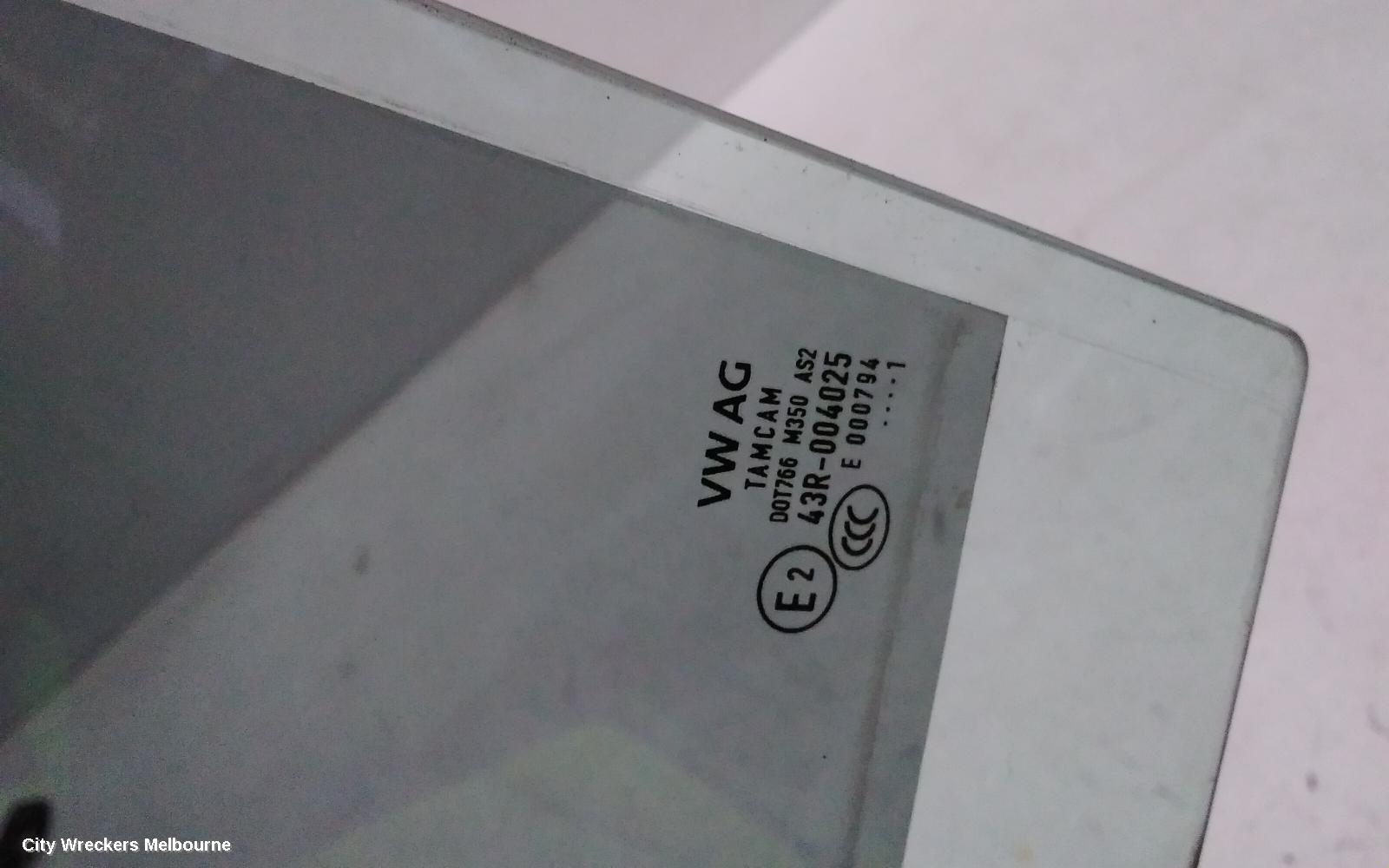 VOLKSWAGEN CRAFTER LEFT FRONT 1/4 DOOR GLASS, SY1, 08/2017 ONWARDS