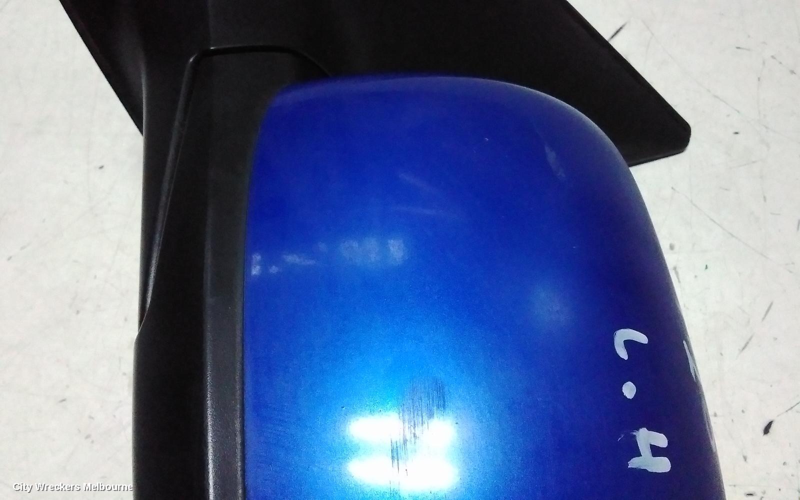 HYUNDAI I20 LEFT DOOR MIRROR, PB, MANUAL FOLDING, NON FLASHER TYPE, 04/2010 - 12/2015