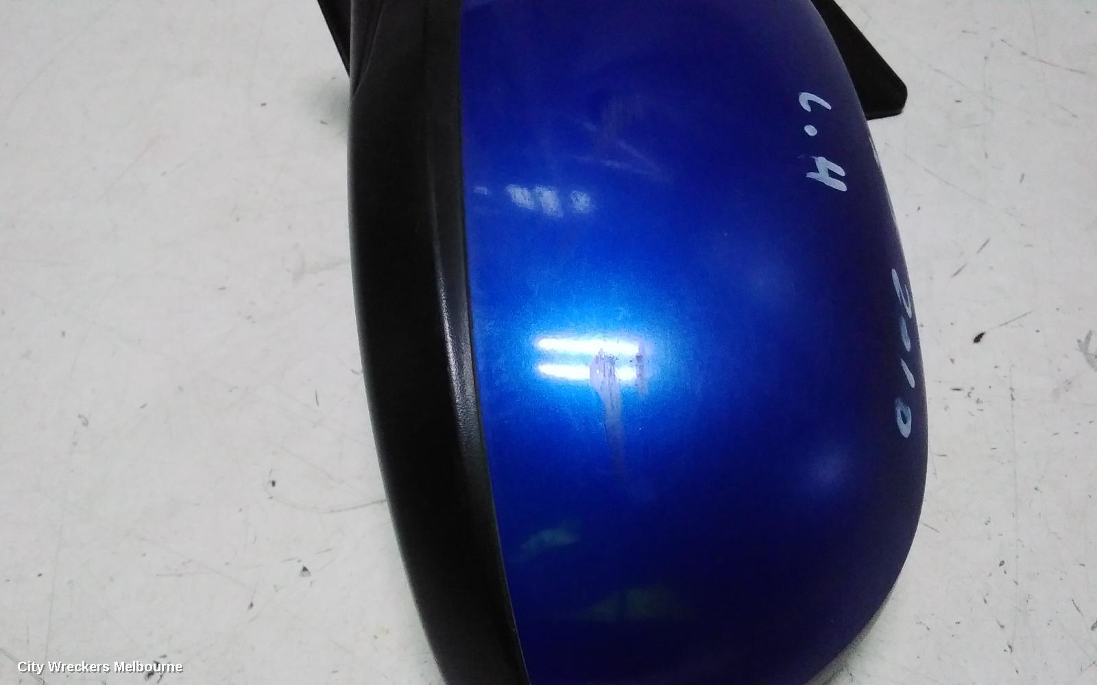 HYUNDAI I20 LEFT DOOR MIRROR, PB, MANUAL FOLDING, NON FLASHER TYPE, 04/2010 - 12/2015