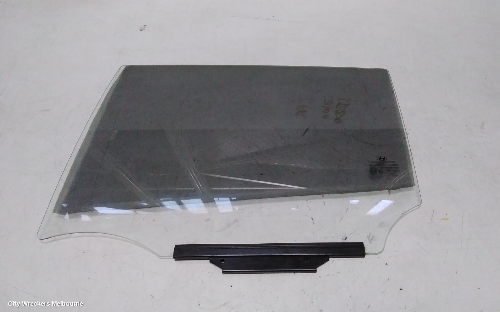 HYUNDAI I30 LEFT REAR DOOR WINDOW, FD, HATCH, 09/2007 - 04/2012