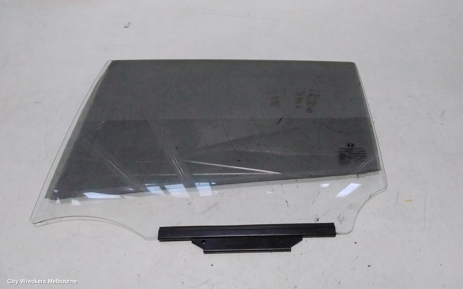 HYUNDAI I30 LEFT REAR DOOR WINDOW, FD, HATCH, 09/2007 - 04/2012
