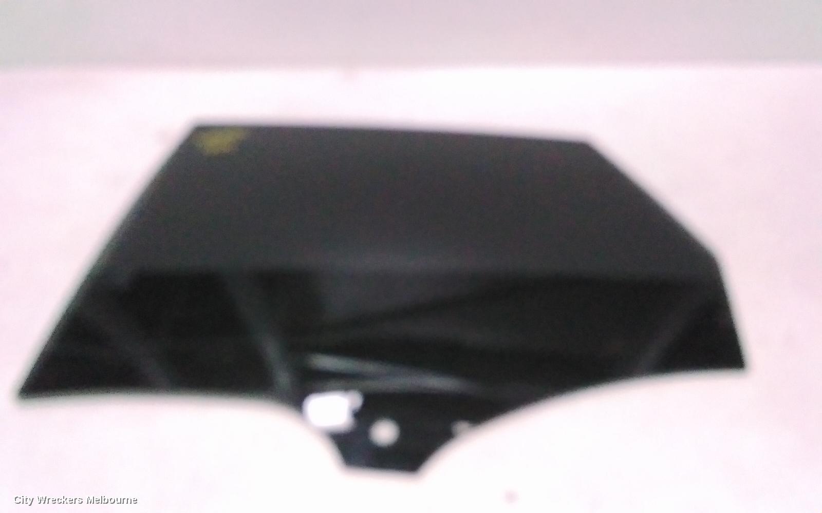 PORSCHE MACAN LEFT REAR DOOR WINDOW, 95B, 06/2014 - 12/2025