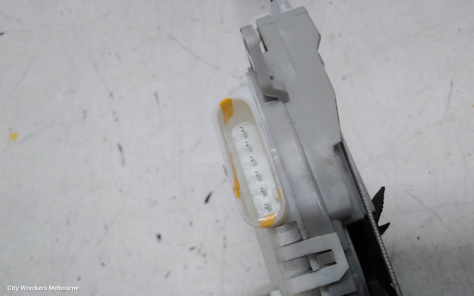 PORSCHE MACAN DOOR/BOOT/GATE LOCK, RIGHT REAR DOOR LOCK, 95B, P/N 8K0839016E, 06/2014 ONWARDS