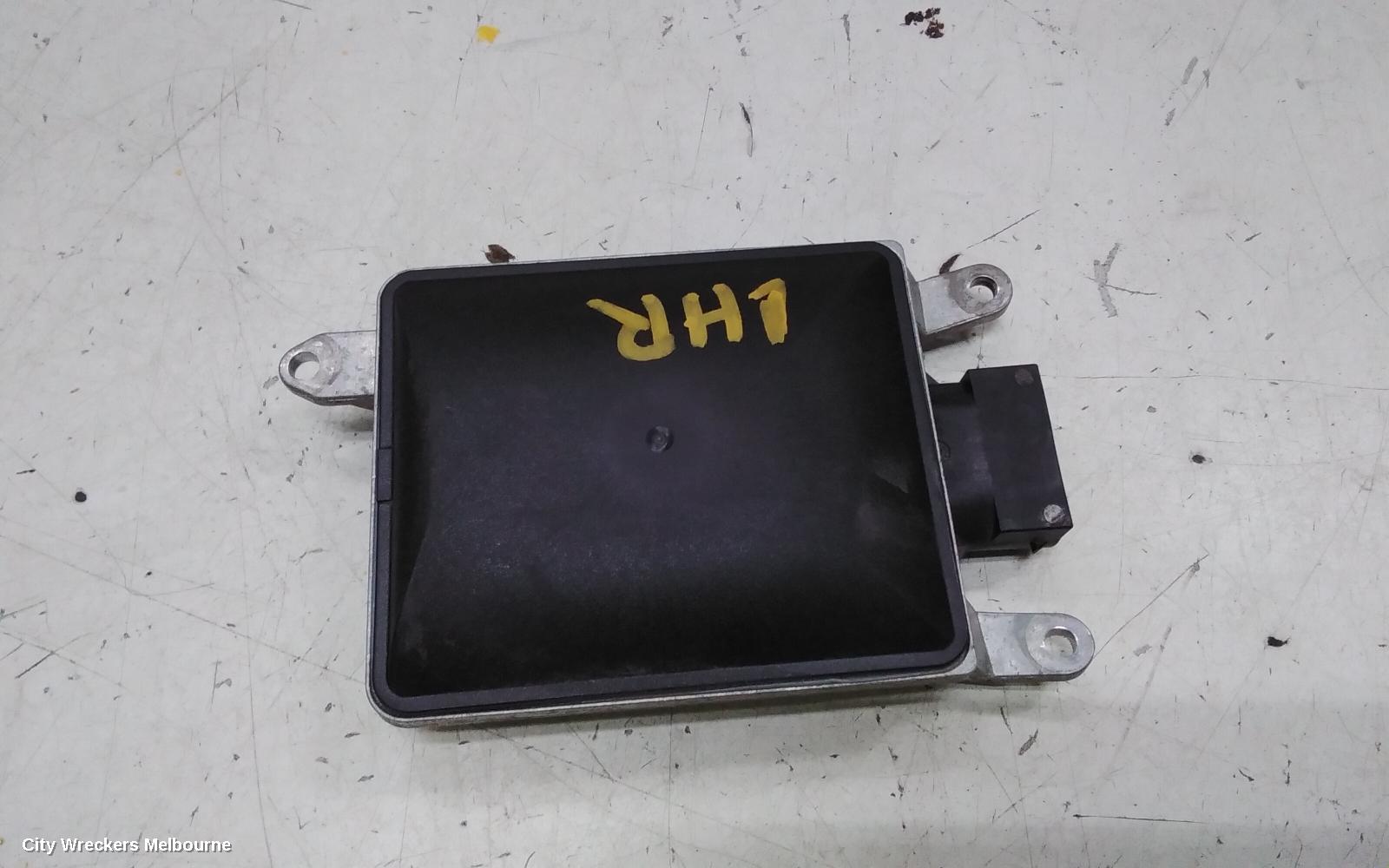 PORSCHE MACAN, 95B, 06/2014 - 12/2025, 8T0  907 566  BLIND SPOT INDICATOR MODULE  LHR: 142498