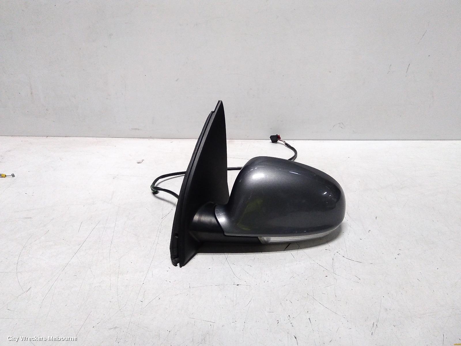 VOLKSWAGEN GOLF LEFT DOOR MIRROR, GEN 5, HATCH, COLOUR CODED, 06/2004 - 02/2009