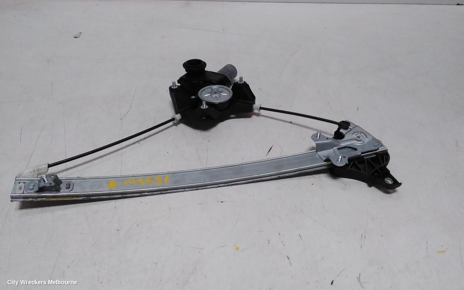 TOYOTA YARIS RIGHT FRONT WINDOW REG/MOTOR, XP210 SERIES, 04/2020 - 12/2023