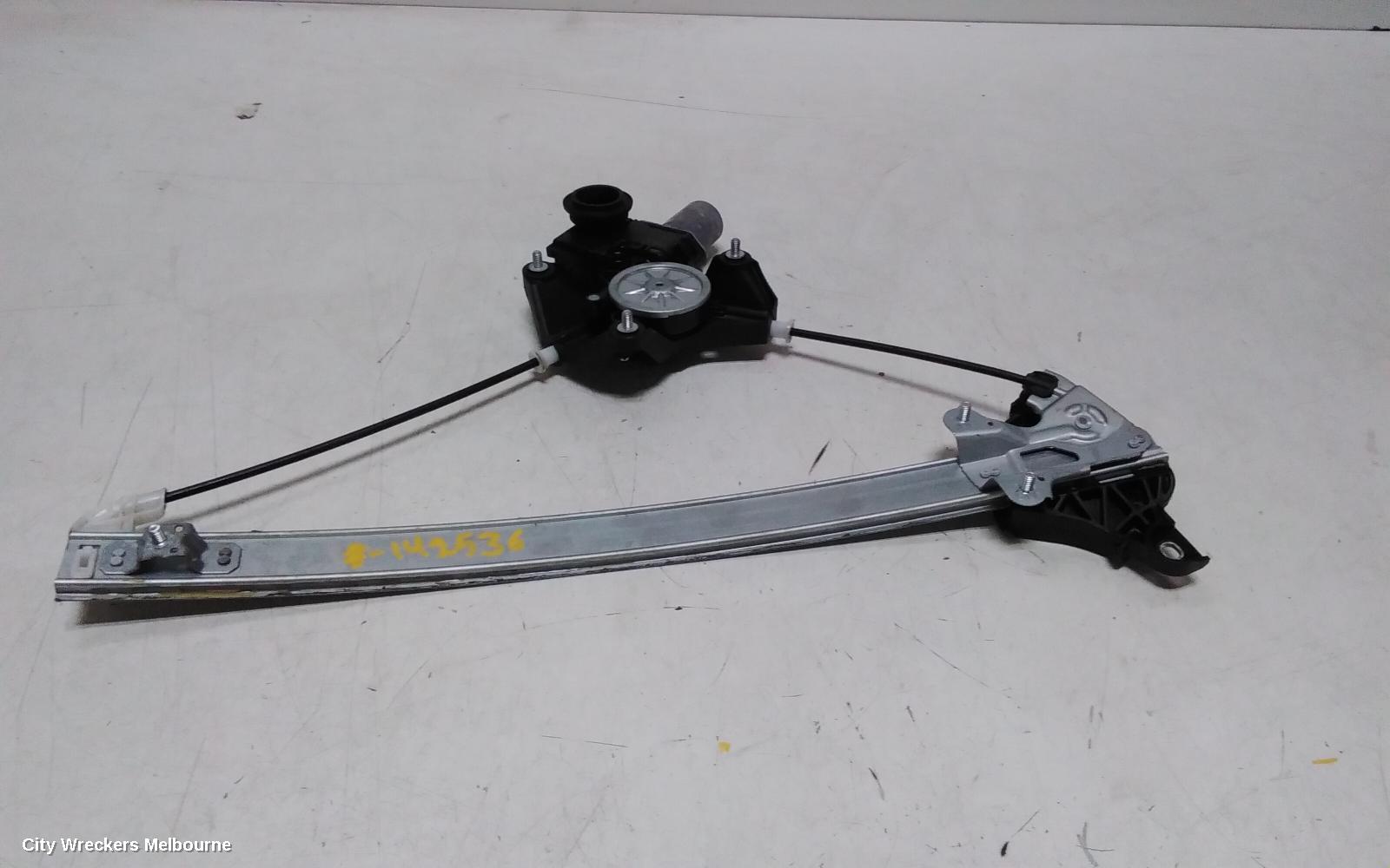 TOYOTA YARIS RIGHT FRONT WINDOW REG/MOTOR, XP210 SERIES, 04/2020 - 12/2023