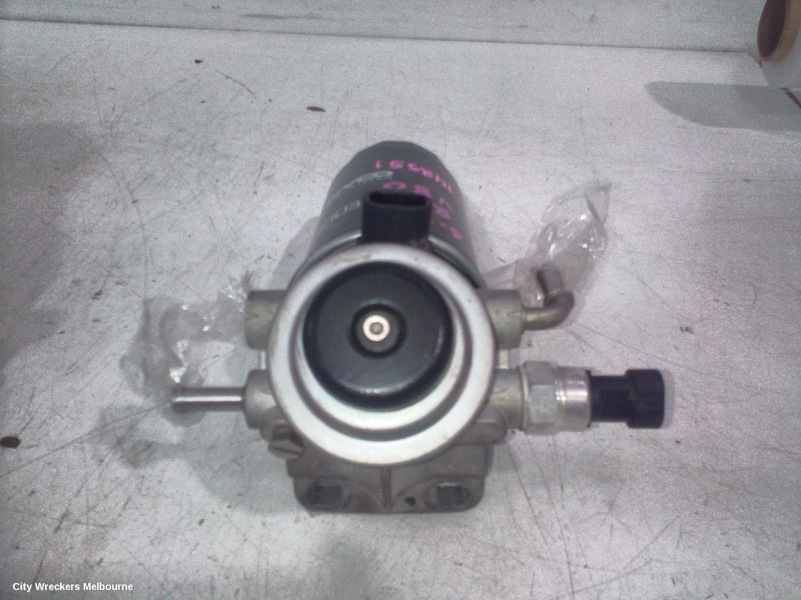 LDV V80 FUEL FILTER HOUSING, PRIMER PUMP, 01/2013 - 12/2023