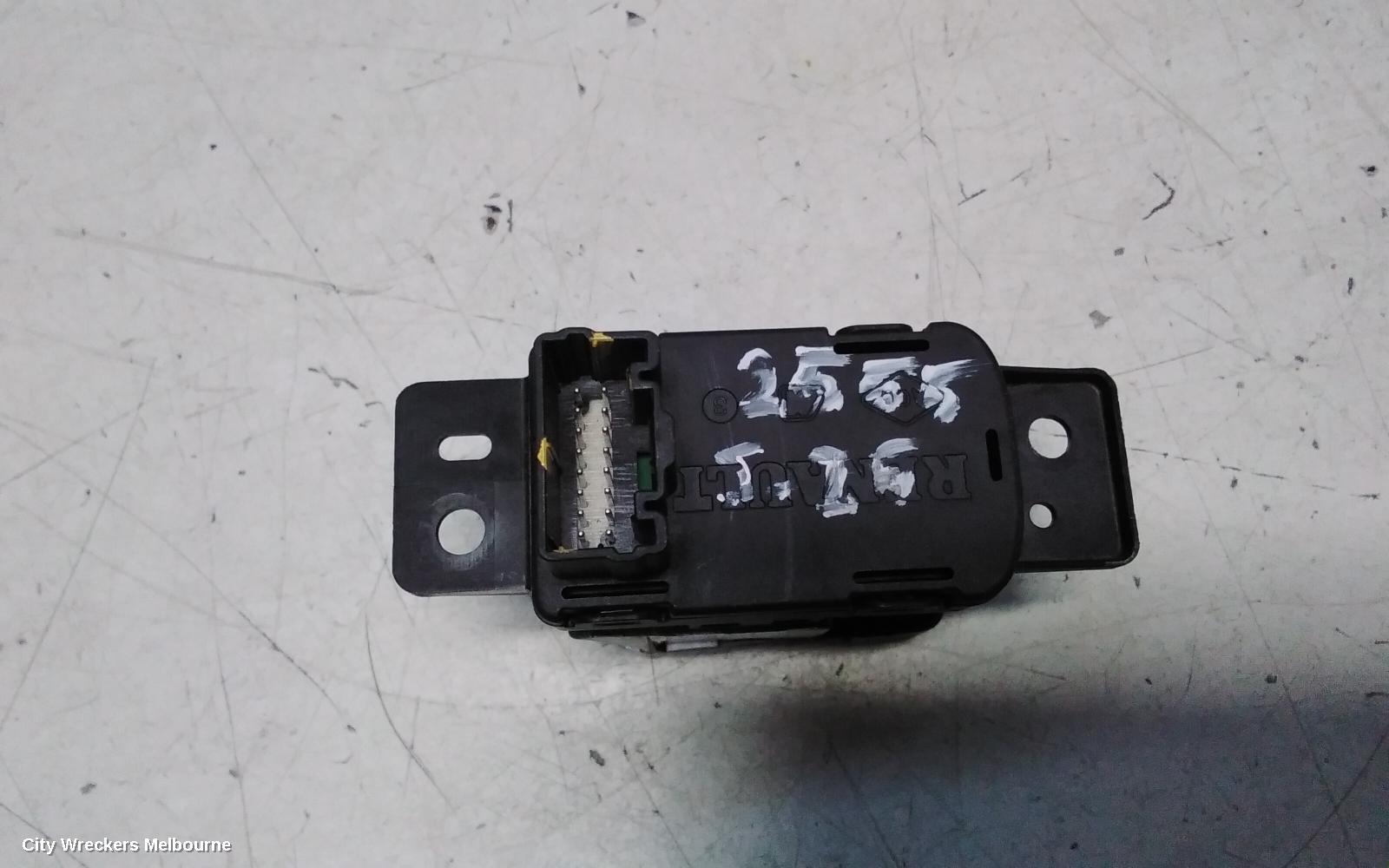 RENAULT MEGANE COMBINATION SWITCH, ELECT PARK SWITCH, BFB/LFF/KFB, 06/2016 - 02/2020