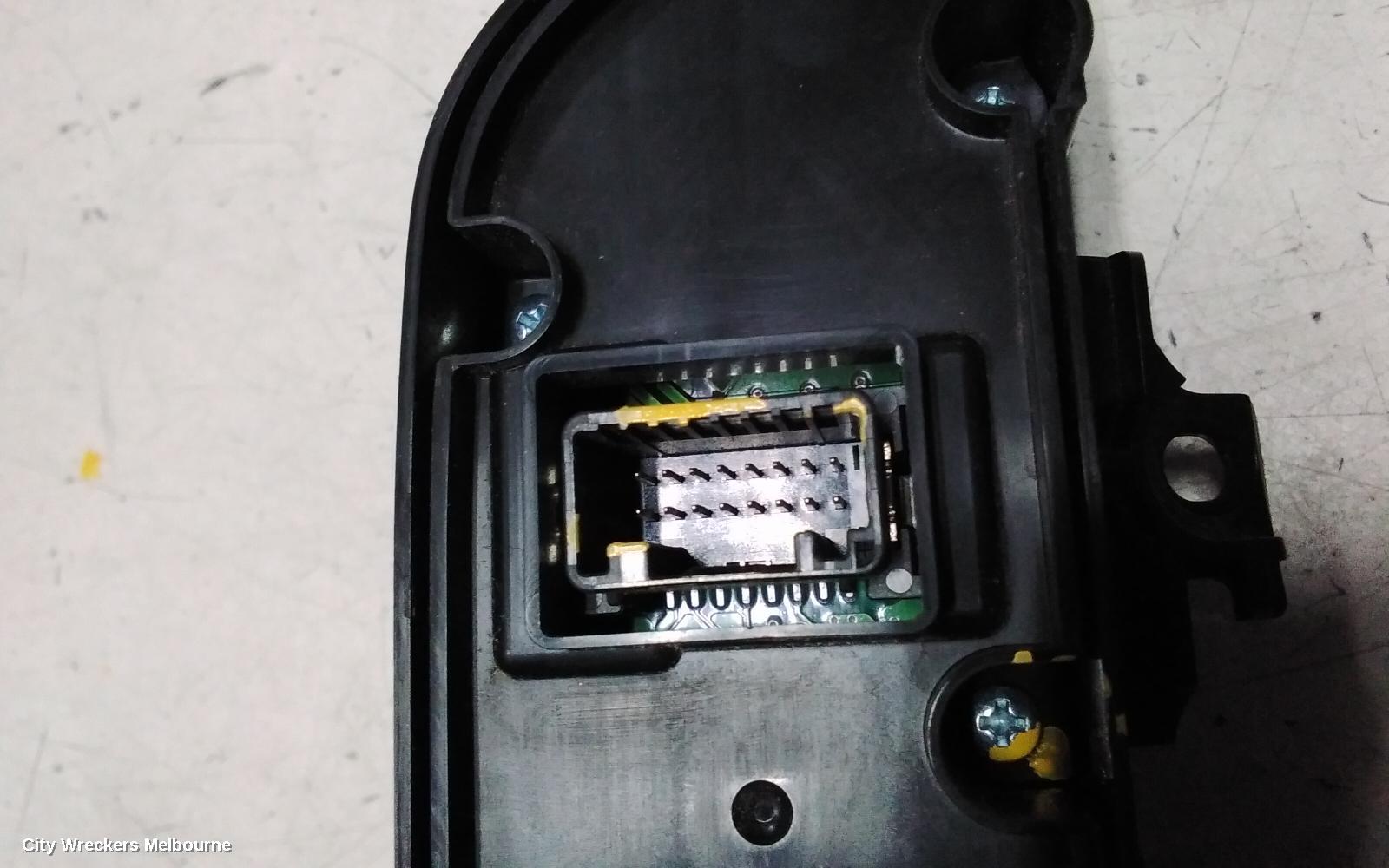 TOYOTA C-HR HEATER/AC CONTROLS, DUAL ZONE CLIMATE CONTROL TYPE, NGX10R/NGX50R/ZYX10R, 12/2016 - 09/2023