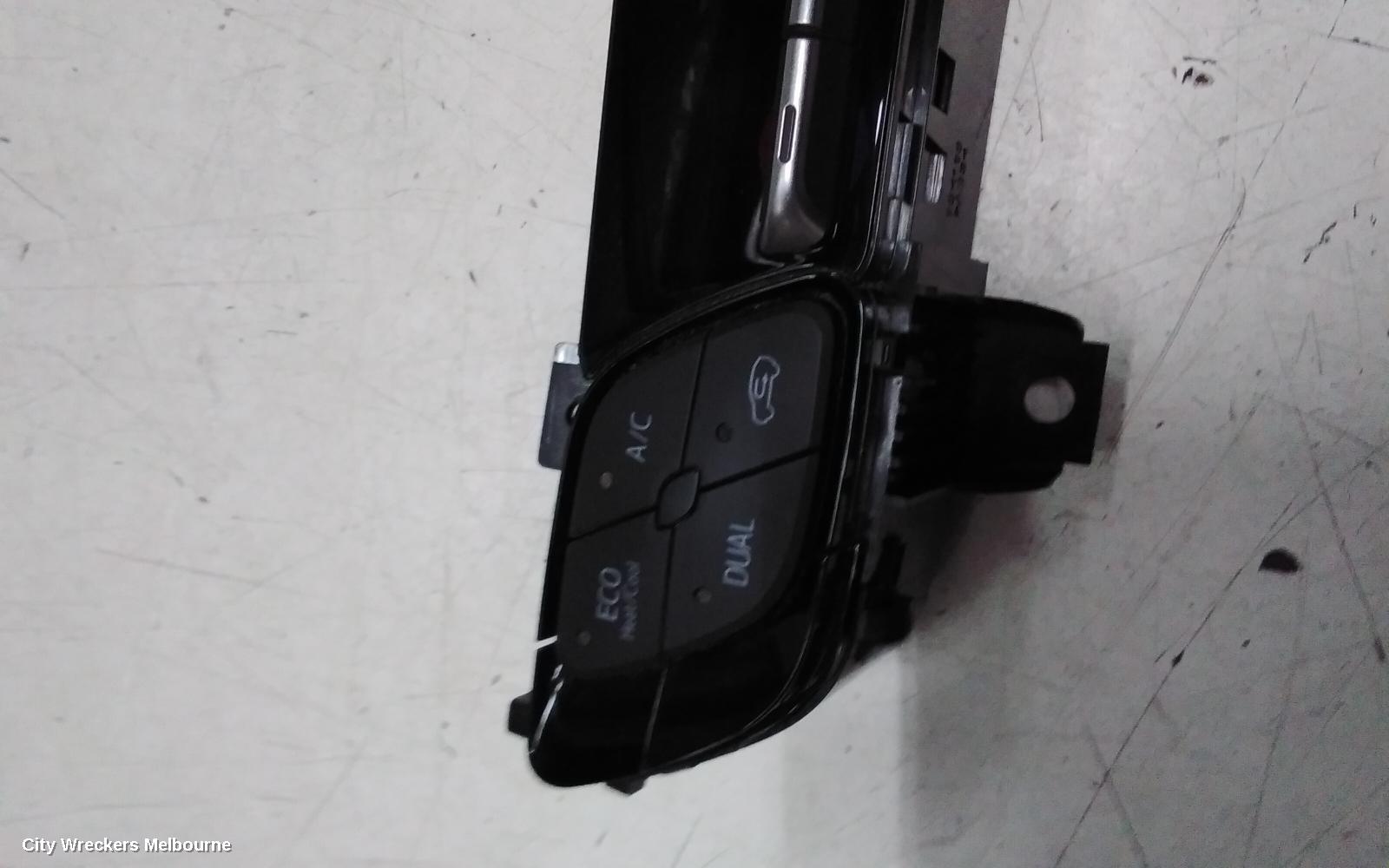 TOYOTA C-HR HEATER/AC CONTROLS, DUAL ZONE CLIMATE CONTROL TYPE, NGX10R/NGX50R/ZYX10R, 12/2016 - 09/2023