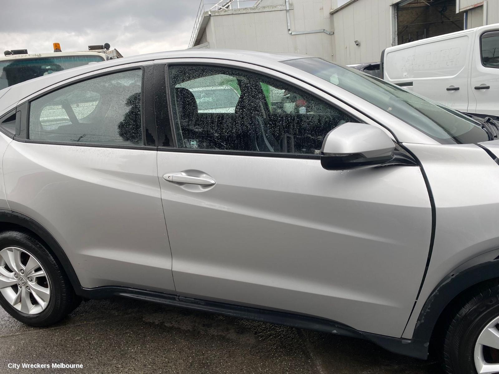 HONDA HRV PWR DR WIND SWITCH, RH FRONT (MASTER SWITCH), AUTO TYPE (TWO WINDOWS), RU5, 12/2014 - 10/2021