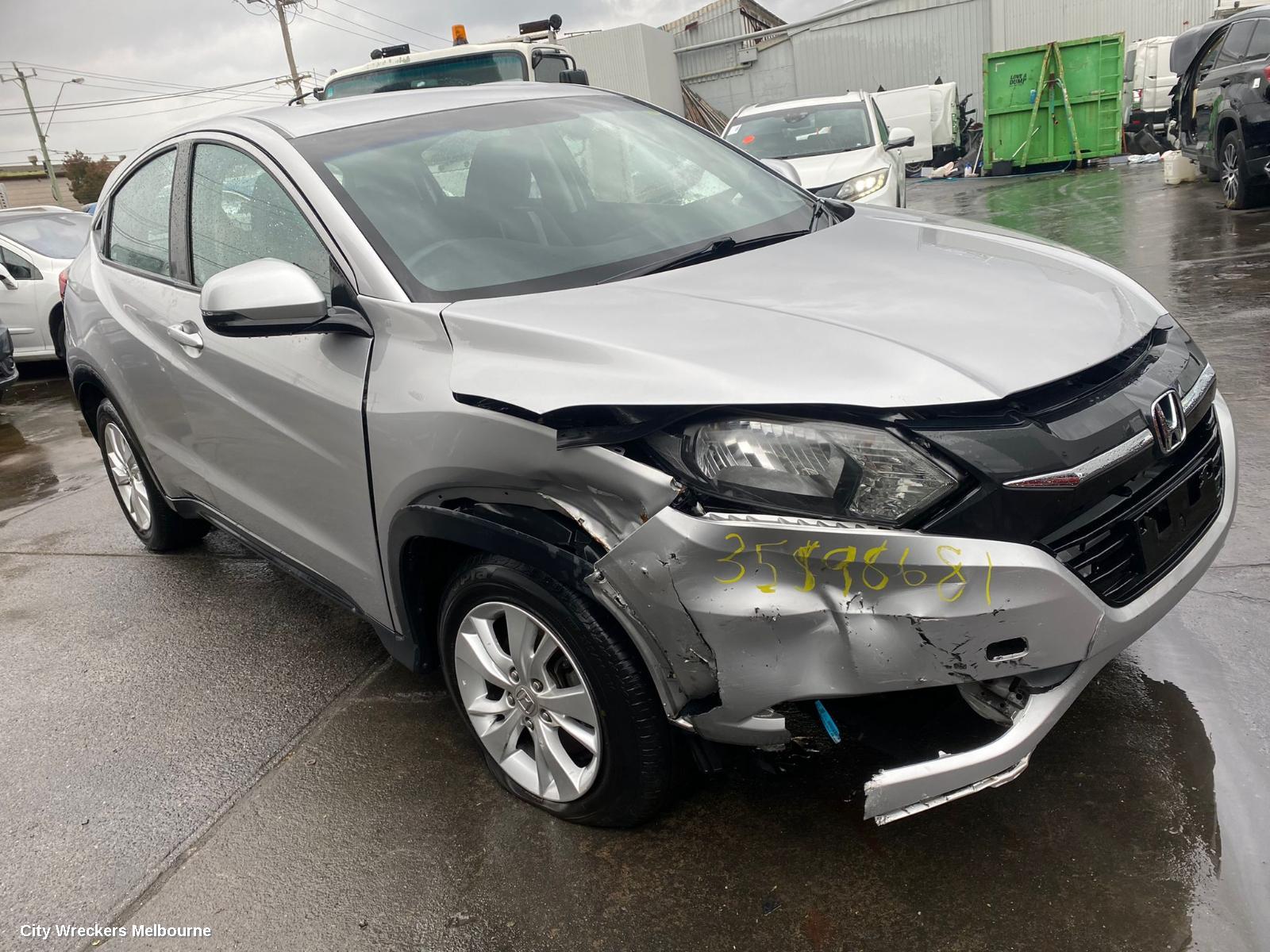 HONDA HRV RIGHT TAILLIGHT, RU5, VTI, LED, NON OPTICAL GUIDE TYPE, 12/2014 - 06/2018