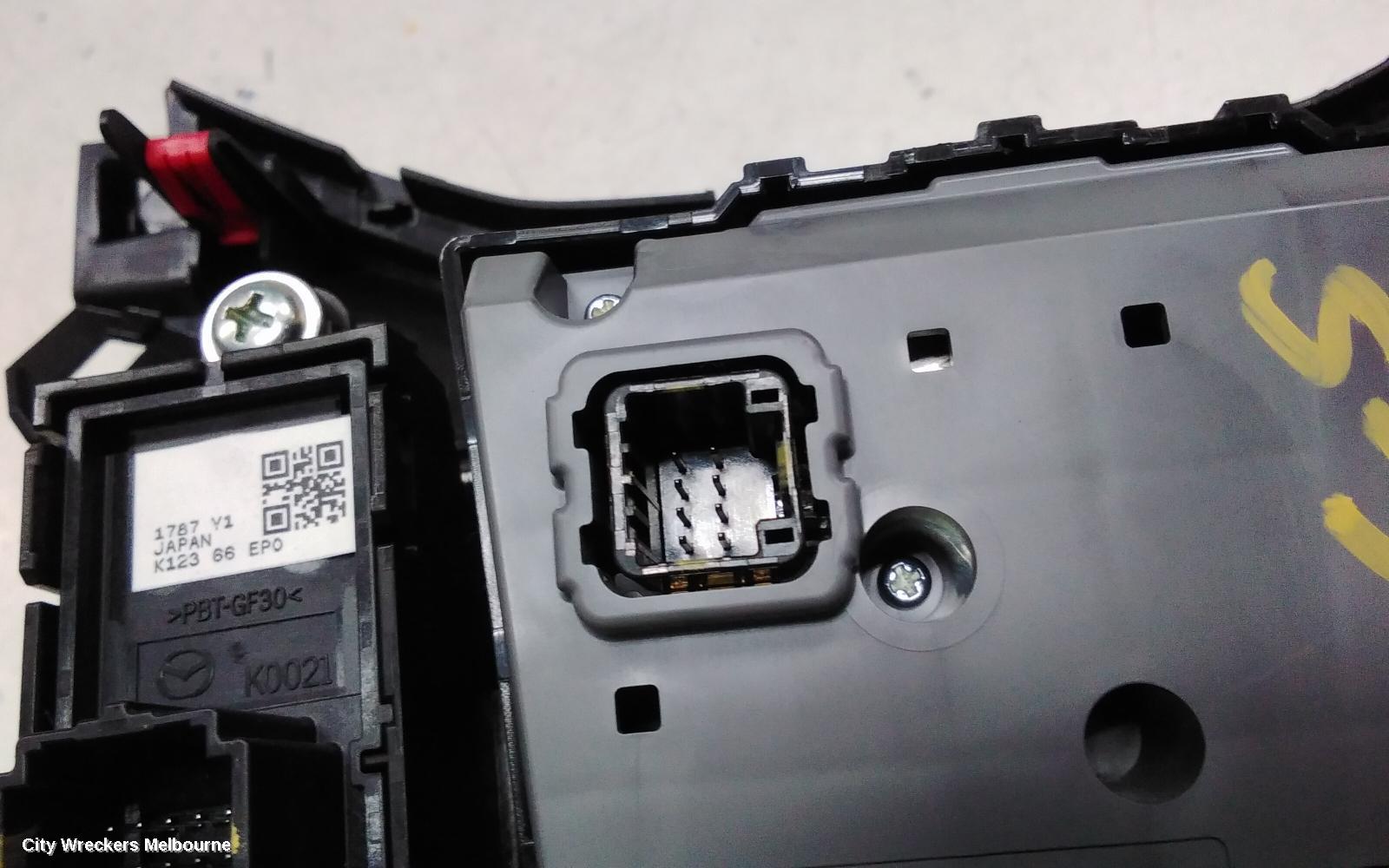 MAZDA CX5, KF, 02/2017 - 03/2026, RADIO CONTROLER( MMI ): 142700
