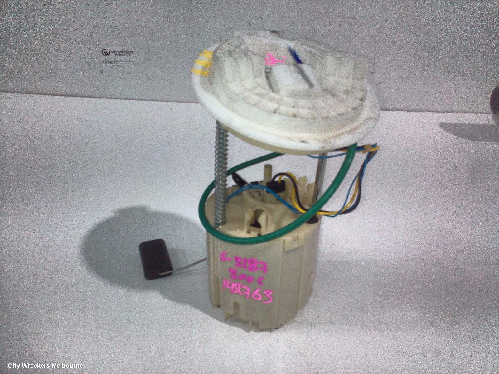 CHRYSLER 300C FUEL PUMP, PETROL, 6.4, LX, 12/2011 - 12/2021