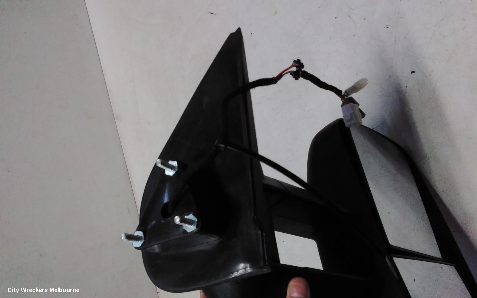 ISUZU DMAX RIGHT DOOR MIRROR, POWER, BLACK, W/ FLASHER TYPE, RA, 10/2008 - 07/2012