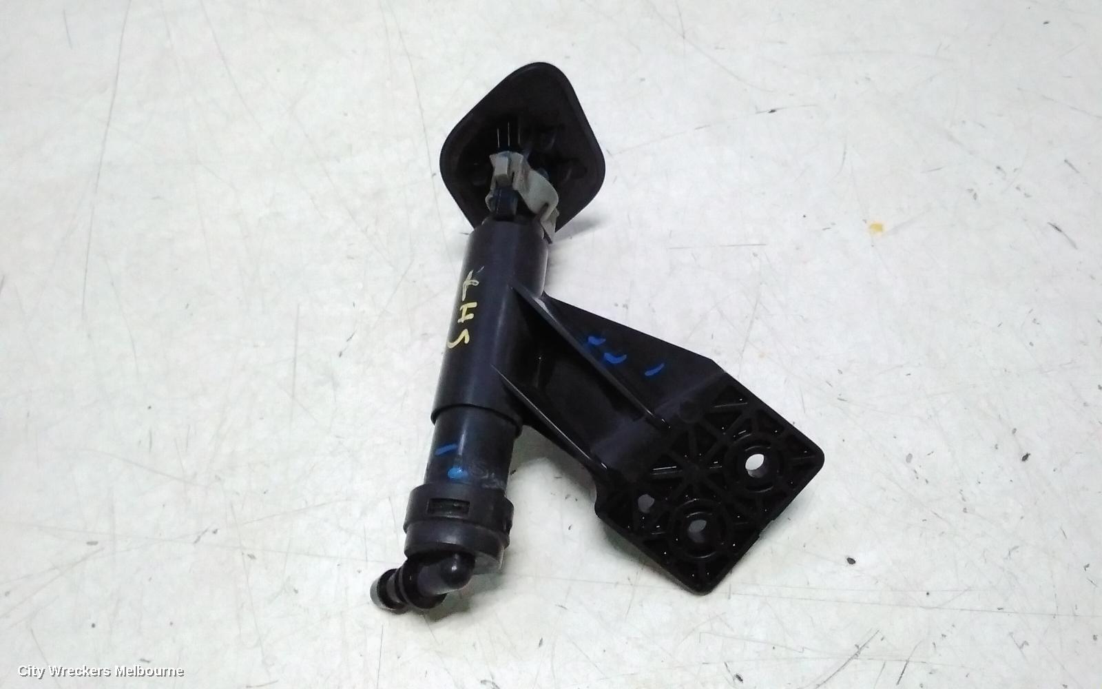KIA SORENTO WASHER JET, XM, 10/2009 - 12/2014