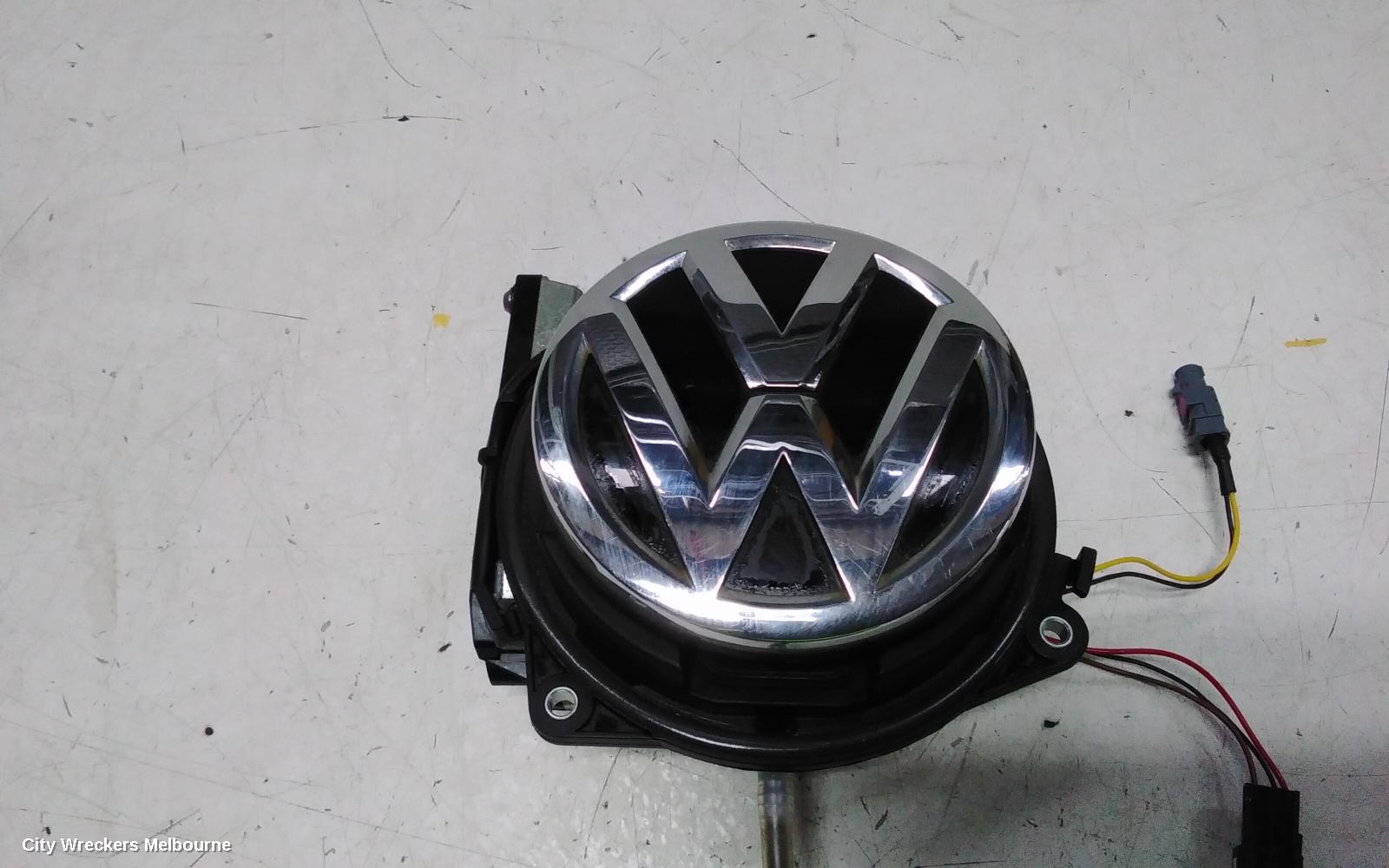 VOLKSWAGEN GOLF REVERSE CAMERA, REVERSE CAMERA, GEN 7, 04/2013 ONWARDS
