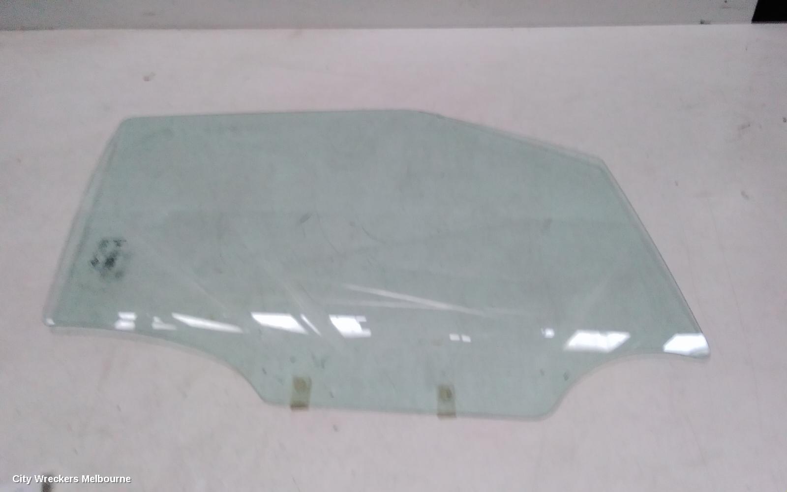 MG MG3 RIGHT FRONT DOOR WINDOW, SZP1, NON TINTED TYPE, 07/2016 - 10/2025