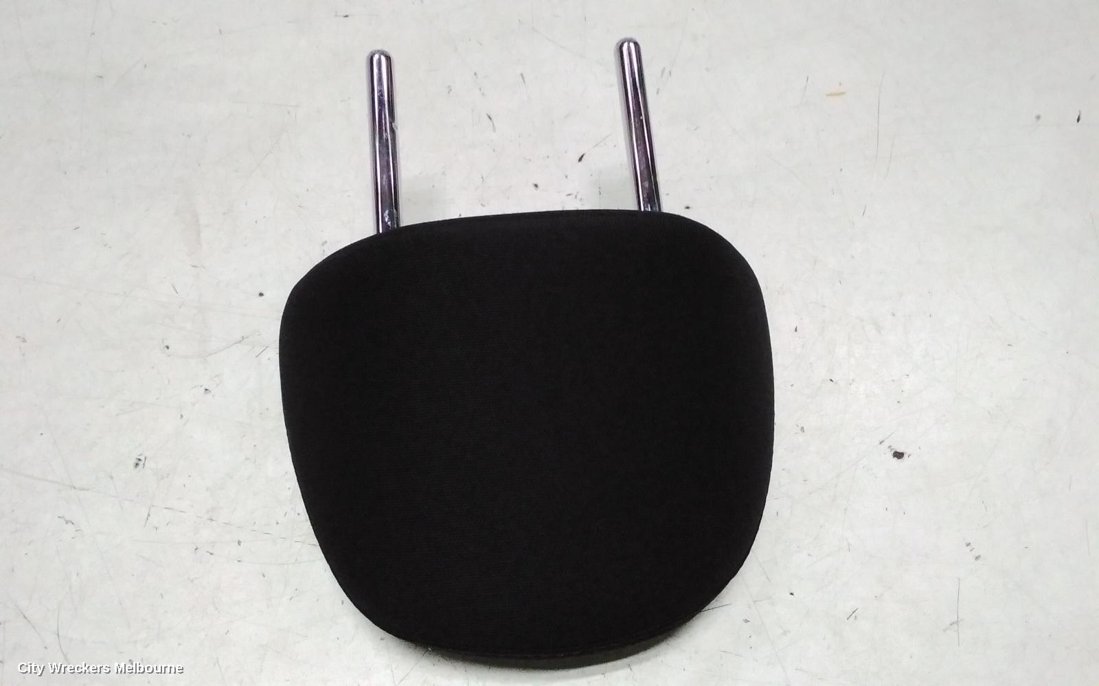 MITSUBISHI OUTLANDER HEADREST, RH REAR 3RD ROW, CLOTH, BLACK, ZM, 08/2021 ONWARDS