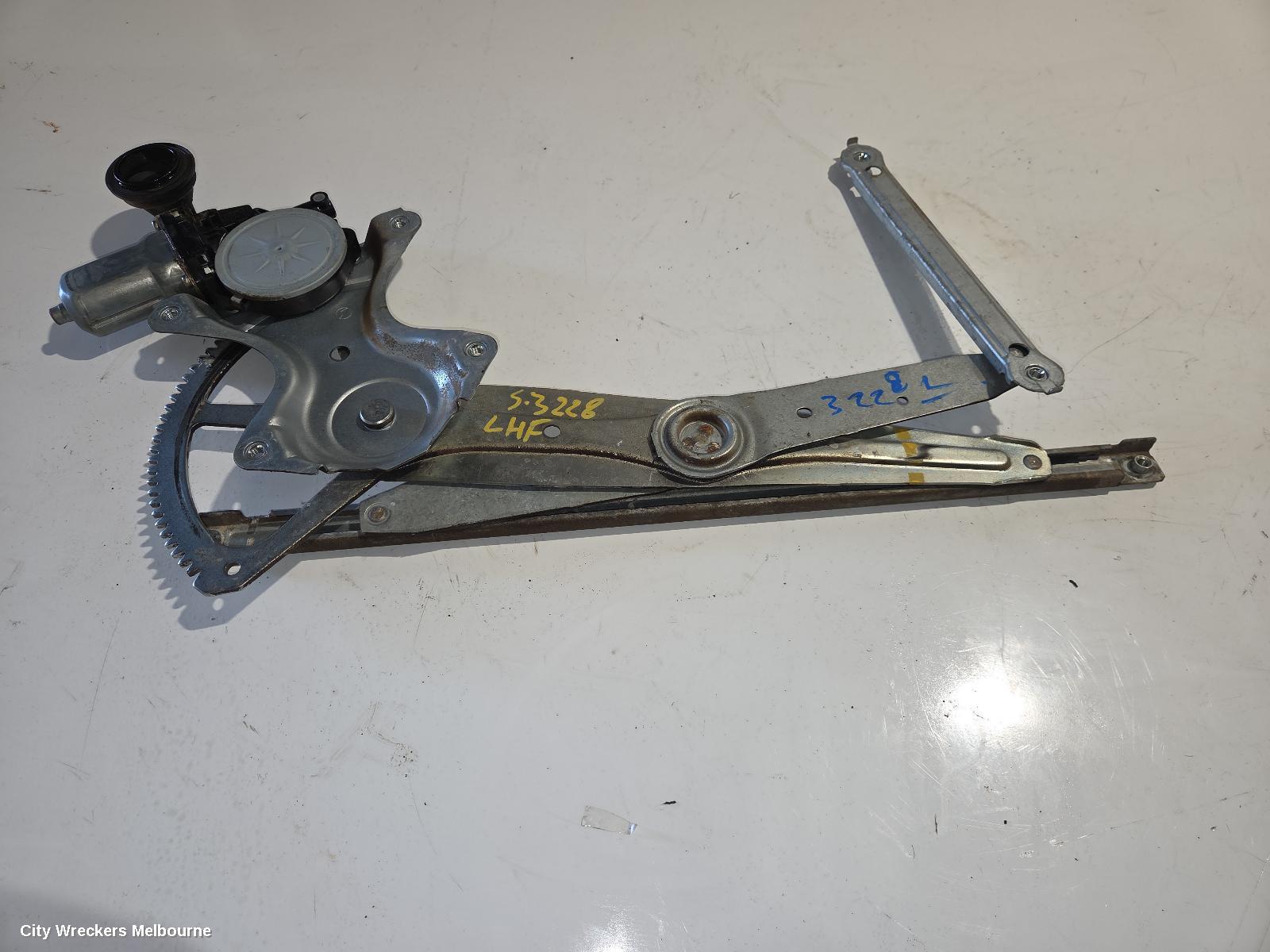 TOYOTA COROLLA LEFT FRONT WINDOW REG/MOTOR, ZRE152/20153R, 03/2007 - 10/2013