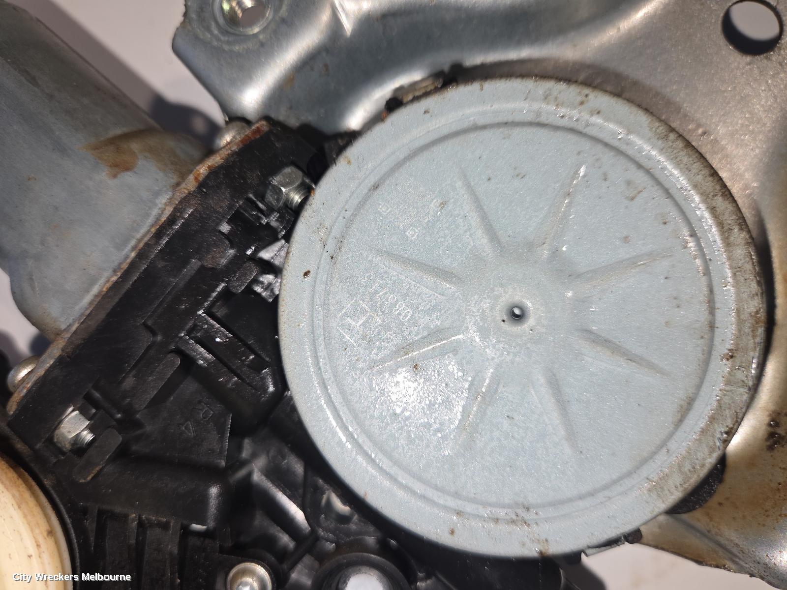 TOYOTA COROLLA RIGHT FRONT WINDOW REG/MOTOR, ZRE152/20153R, 03/2007 - 10/2013