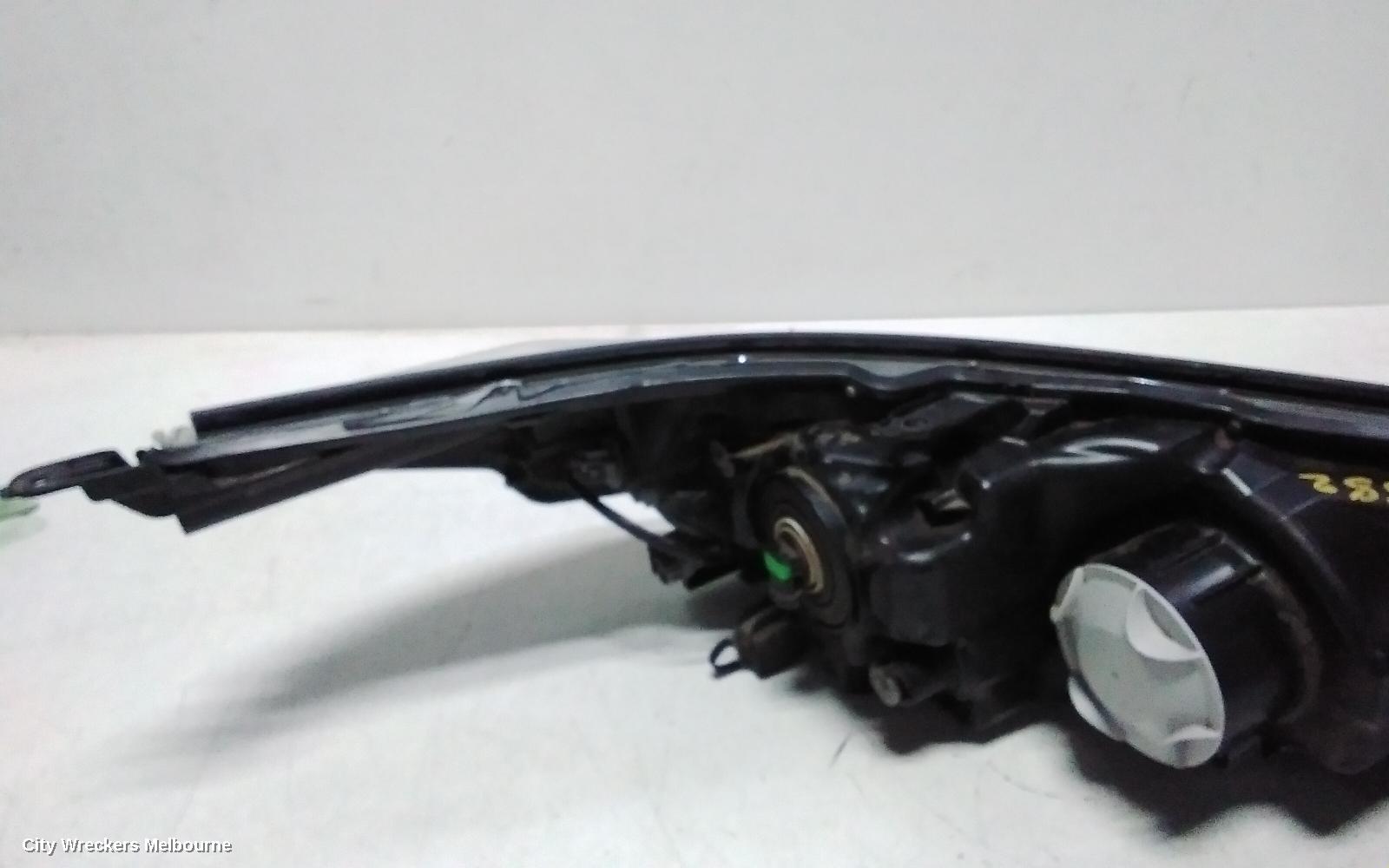 TOYOTA KLUGER LEFT HEADLAMP, GSU50/GSU55, GX/GXL, HALOGEN TYPE, 12/2013 - 10/2016