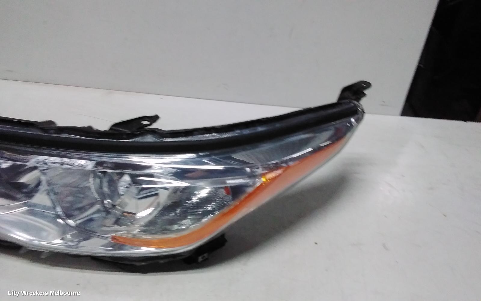 TOYOTA KLUGER LEFT HEADLAMP, GSU50/GSU55, GX/GXL, HALOGEN TYPE, 12/2013 - 10/2016