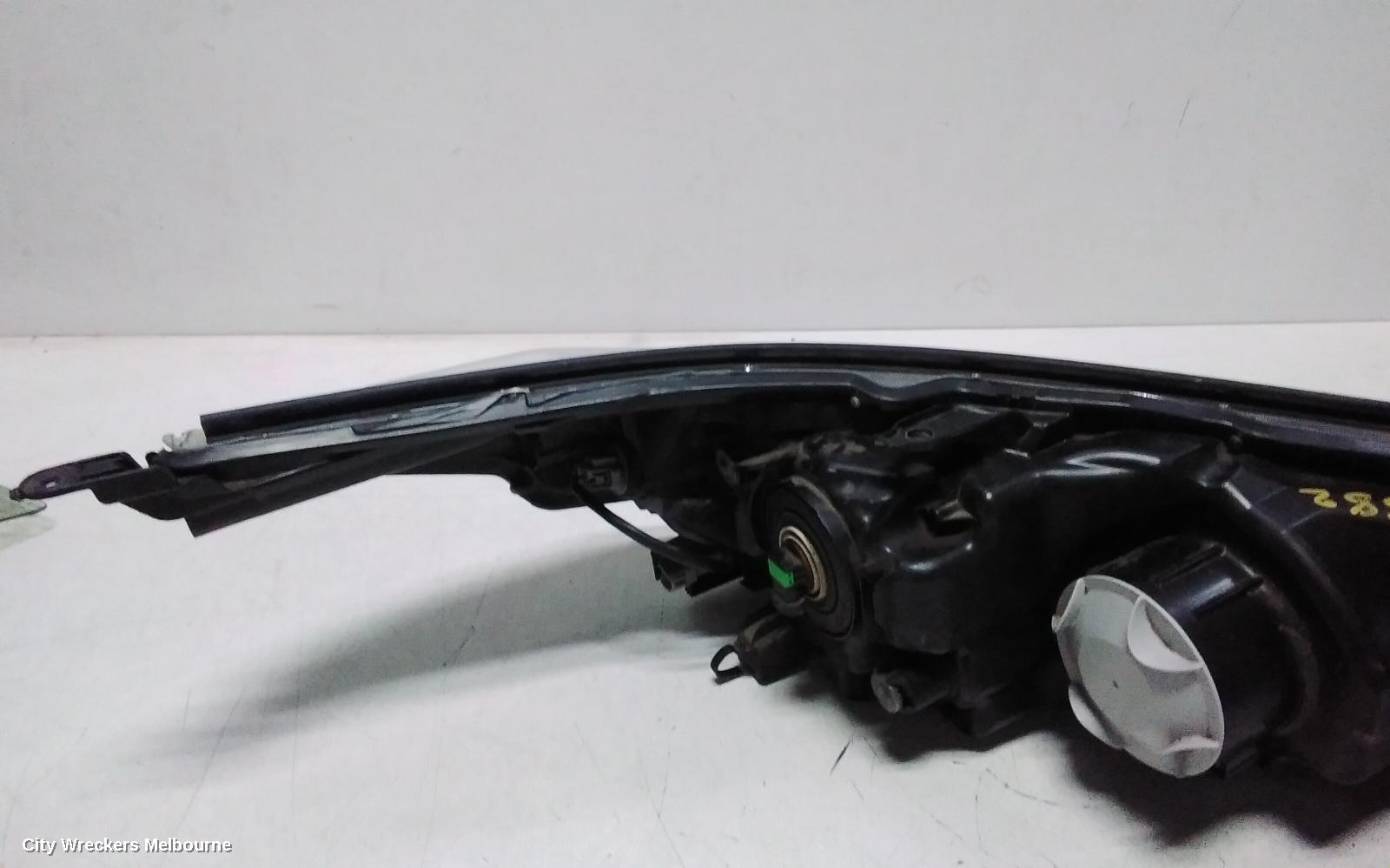 TOYOTA KLUGER LEFT HEADLAMP, GSU50/GSU55, GX/GXL, HALOGEN TYPE, 12/2013 - 10/2016