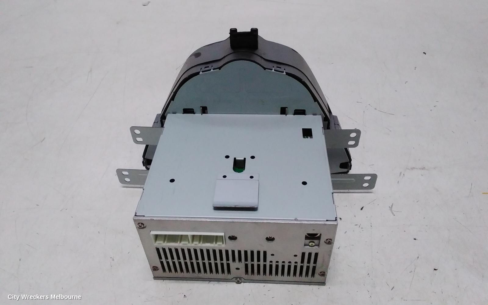 HYUNDAI ELANTRA RADIO/CD/DVD/SAT/TV, LARGE COLOUR DISPLAY SCREEN, SINGLE KNOB TYPE, MD, 03/2011 - 09/2013