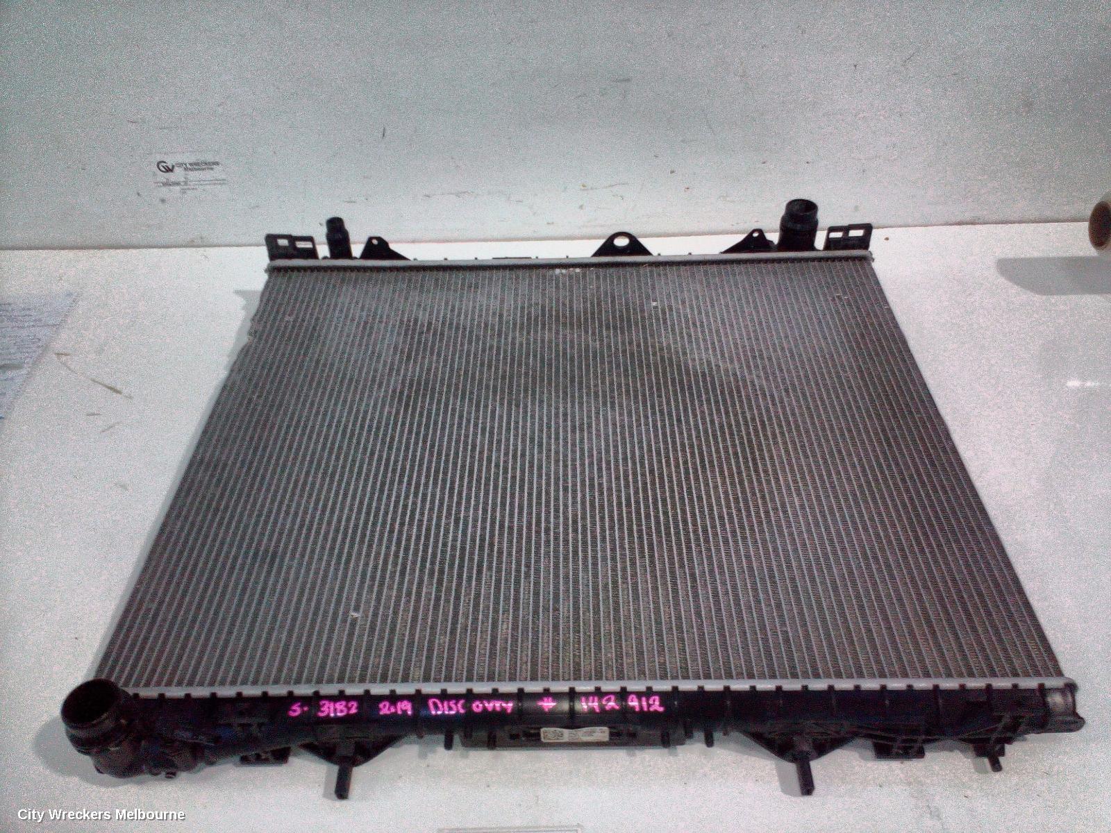 LAND ROVER DISCOVERY RADIATOR, PRIMARY RADIATOR (CLOSEST TO ENGINE), DIESEL, 3.0, TWIN TURBO, SD6, L462, 12/2016 - 12/2020