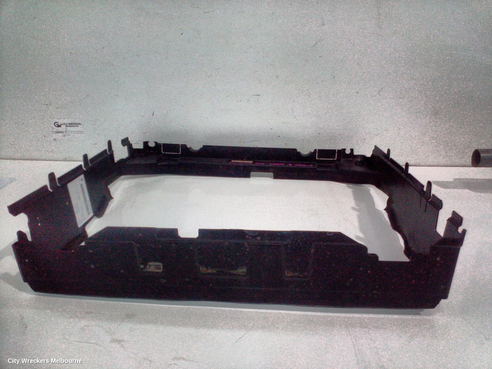 LAND ROVER DISCOVERY FAN SHROUD, L462, 12/2016 ONWARDS