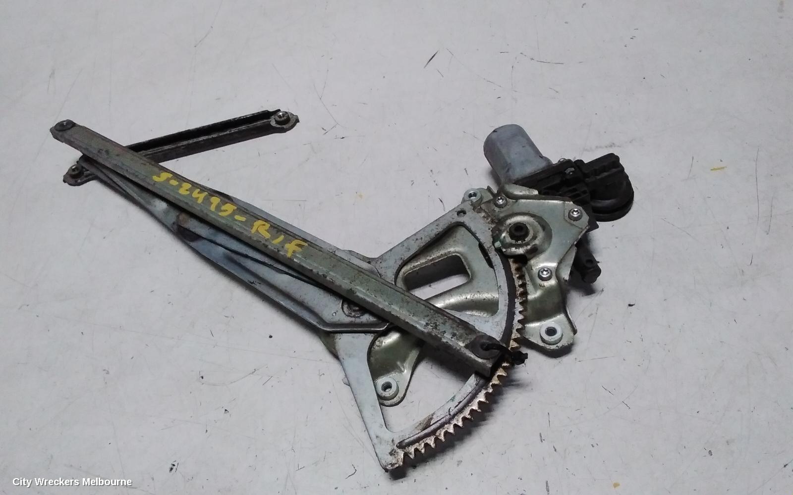 TOYOTA PRIUS RIGHT FRONT WINDOW REG/MOTOR, NHW20R, POWER, 10/2003 - 05/2009