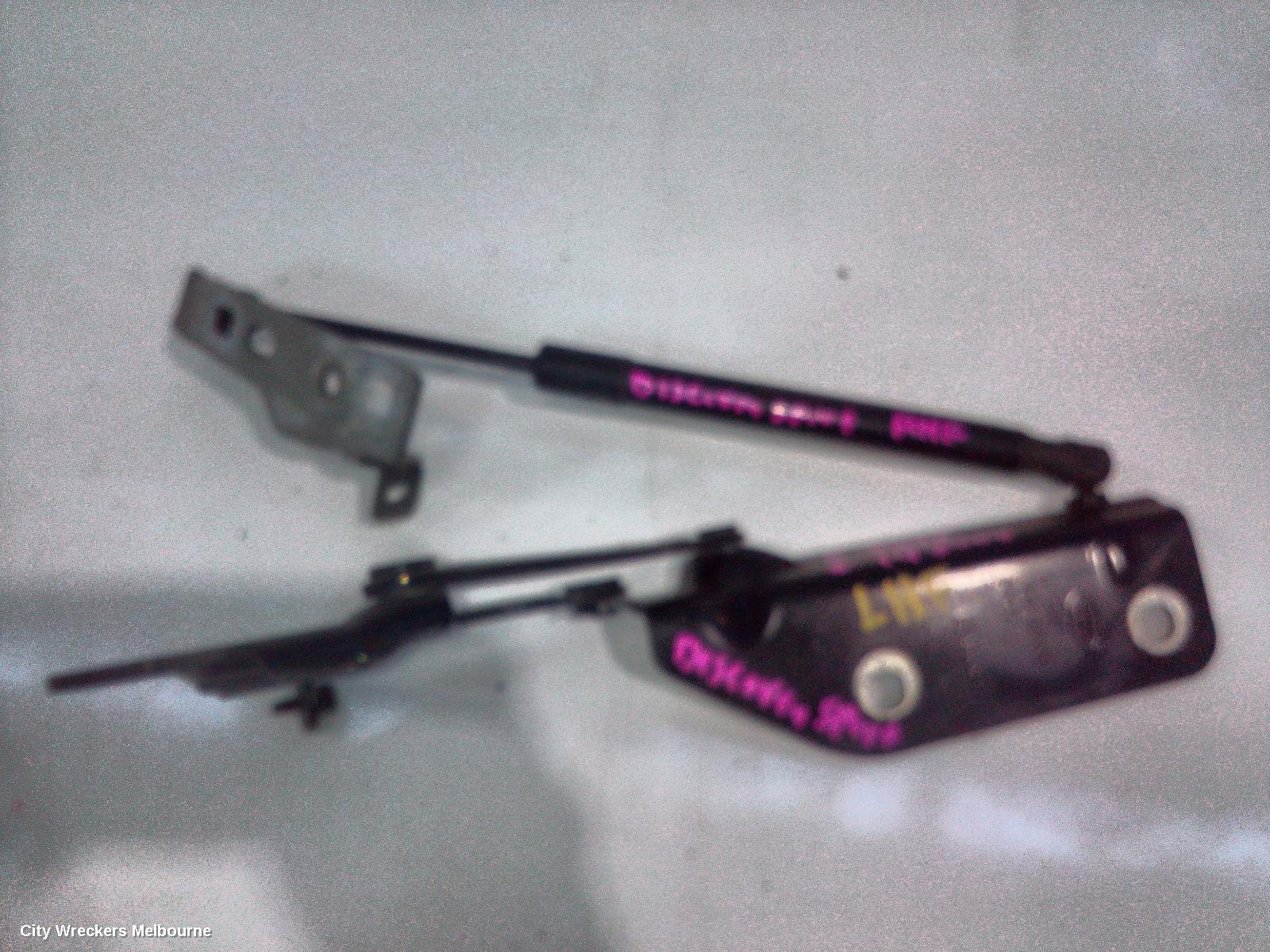 LAND ROVER DISCOVERY SPORT BONNET HINGE/STRUT, HINGES (PAIR), L550, 01/2015 - 06/2019