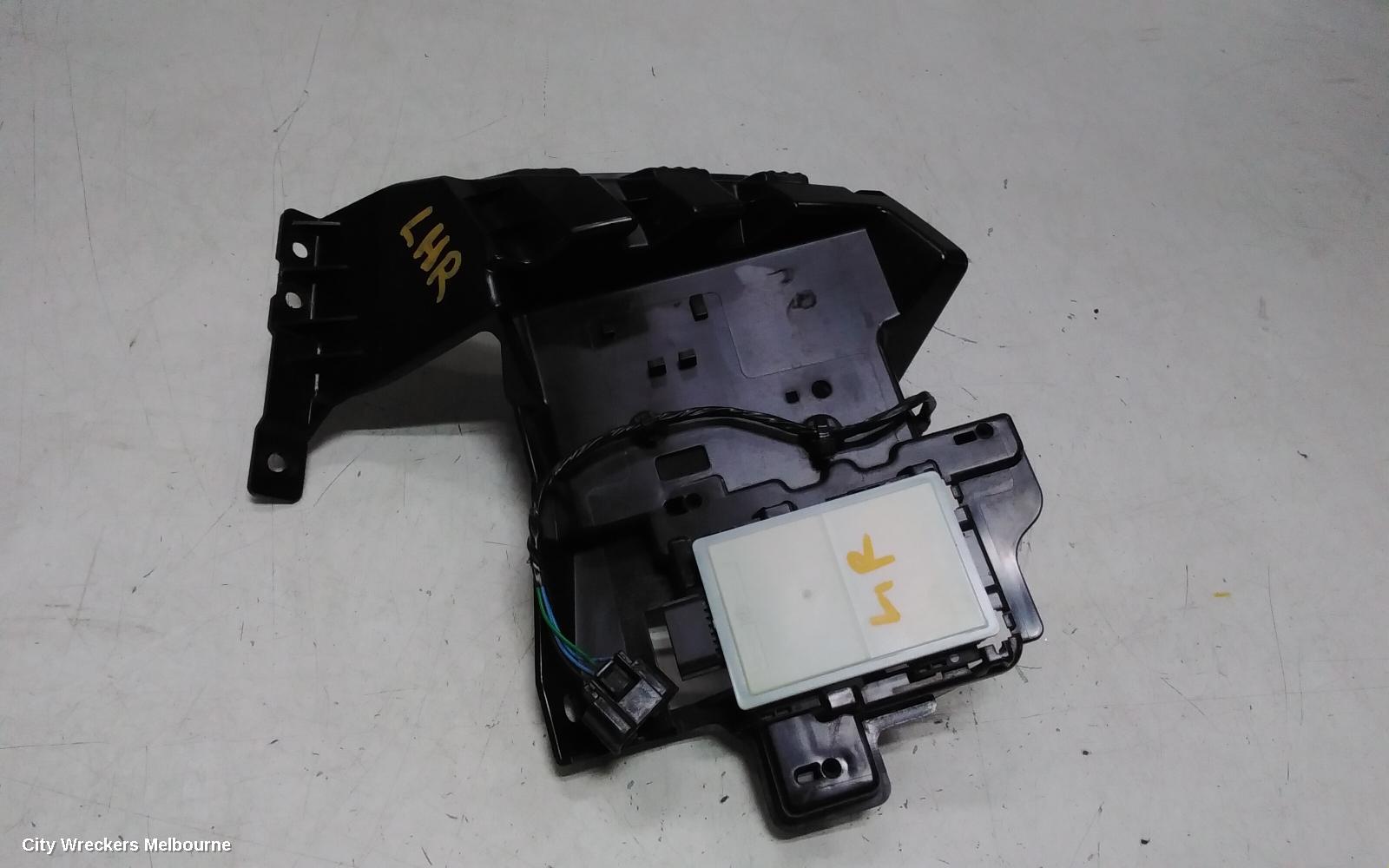 LAND ROVER DISCOVERY SPORT, L550, 01/2015 ONWARDS, K8D2-14F152-AL BLIND SPOT CONTROL MODULE  LHR: 143006