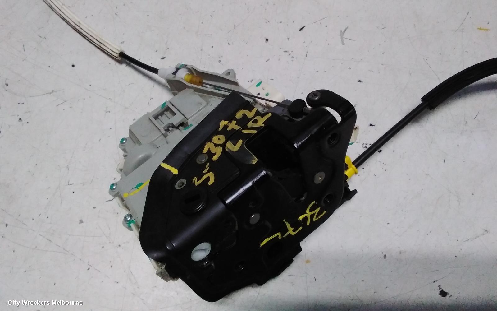 AUDI Q5 DOOR/BOOT/GATE LOCK, LEFT REAR DOOR LOCK, 8R, SINGLE ROW (6 PIN), P/N 8K0839015C, 12/2008 - 01/2017