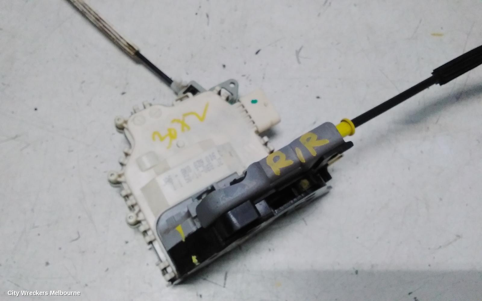 AUDI Q5 DOOR/BOOT/GATE LOCK, RIGHT REAR DOOR LOCK, 8R, SINGLE ROW (6 PIN), P/N 8K0839016C, 12/2008 - 01/2017