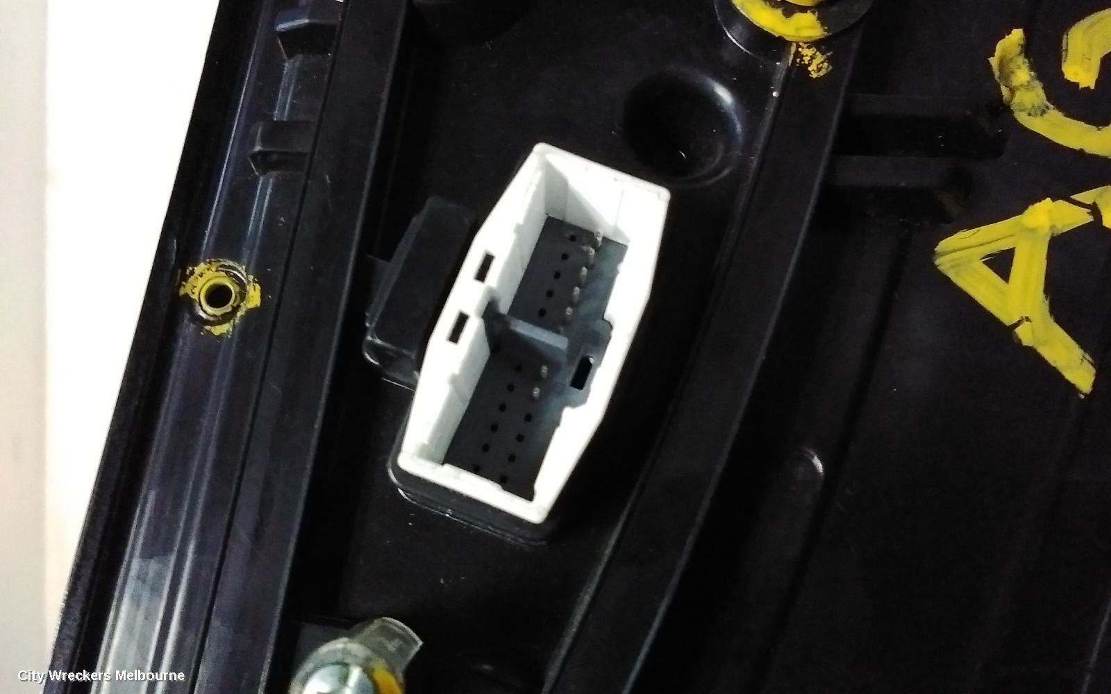 KIA CARNIVAL/GRAND CARNIVAL RIGHT DOOR MIRROR, YP, POWER FOLD, NON BLIND SPOT, NON CAMERA TYPE, 12/2014 - 10/2020