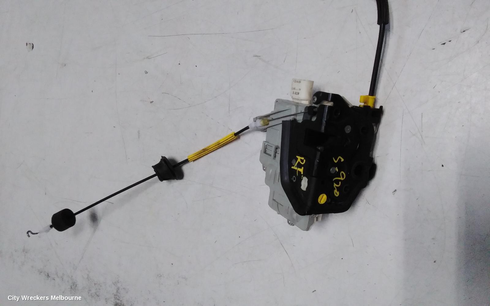 AUDI Q5 DOOR/BOOT/GATE LOCK, LEFT FRONT DOOR LOCK, 8R, DUAL ROW (8 PIN), P/N 8J2837015F, 12/2008 - 01/2017