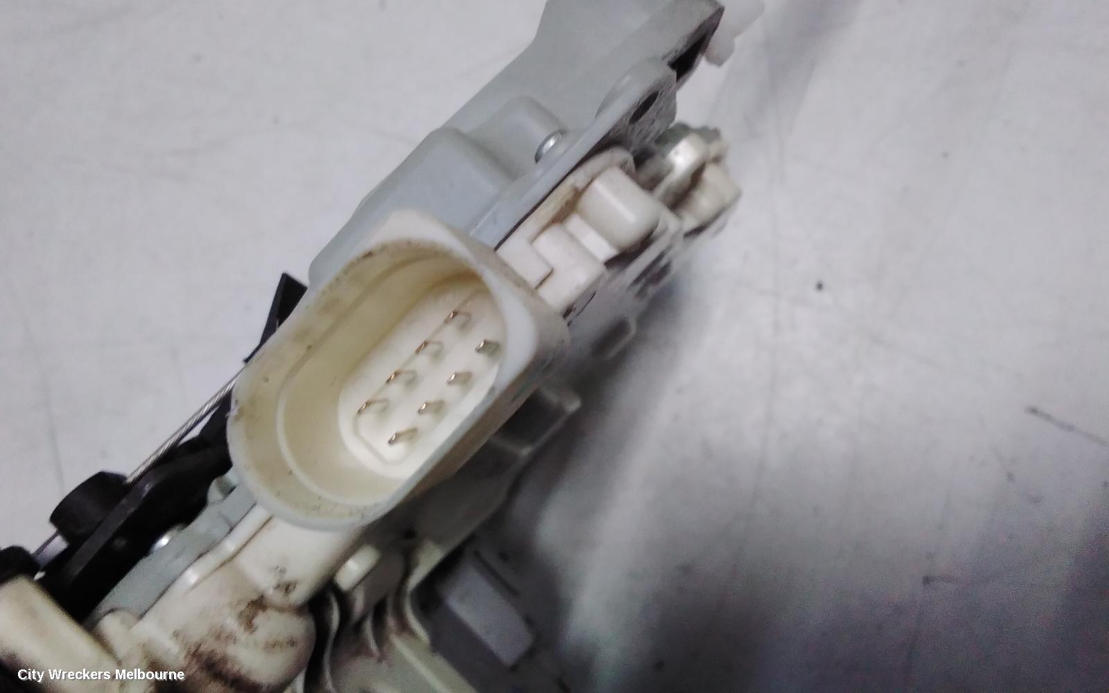 AUDI Q5 DOOR/BOOT/GATE LOCK, LEFT FRONT DOOR LOCK, 8R, DUAL ROW (8 PIN), P/N 8J2837015F, 12/2008 - 01/2017